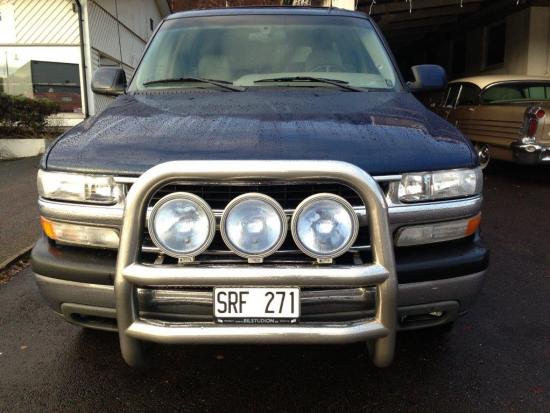 Chevrolet Suburban 4WD