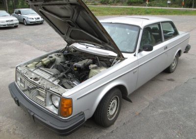 Två kul, klassiska Volvo just inkomna