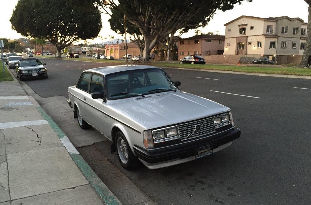 Volvo 242 Evo – flathood