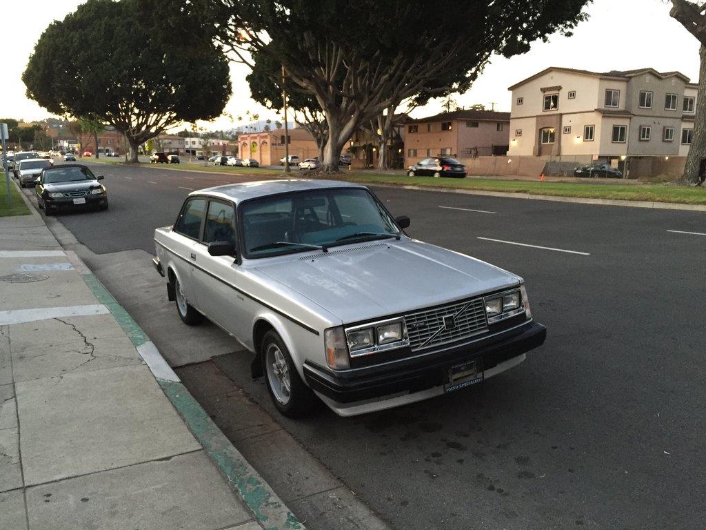 Volvo 242 Evo – flathood