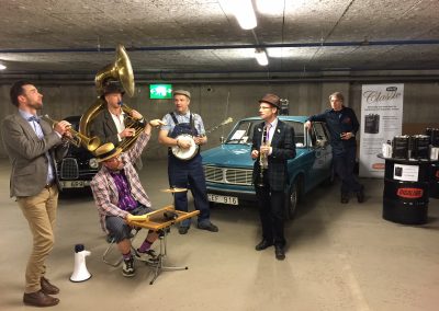 Orkester i Gigalubes monter
