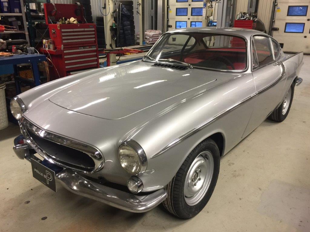 Pelle P:s Volvo P1800S nu färdigrenoverad