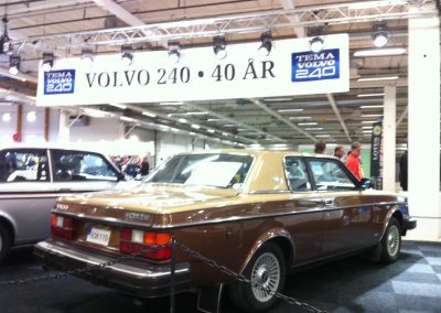 Nilus Volvo 262 Coupé -81 på bilutställningen på Elmia