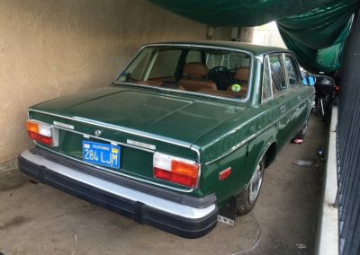 Två roliga Volvoklassiker bilar på väg till Nilu