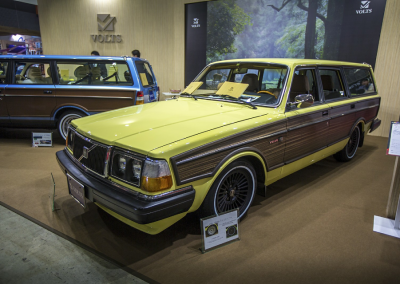 Snygga Volvo 245:or ”Woodies” i Tokyo