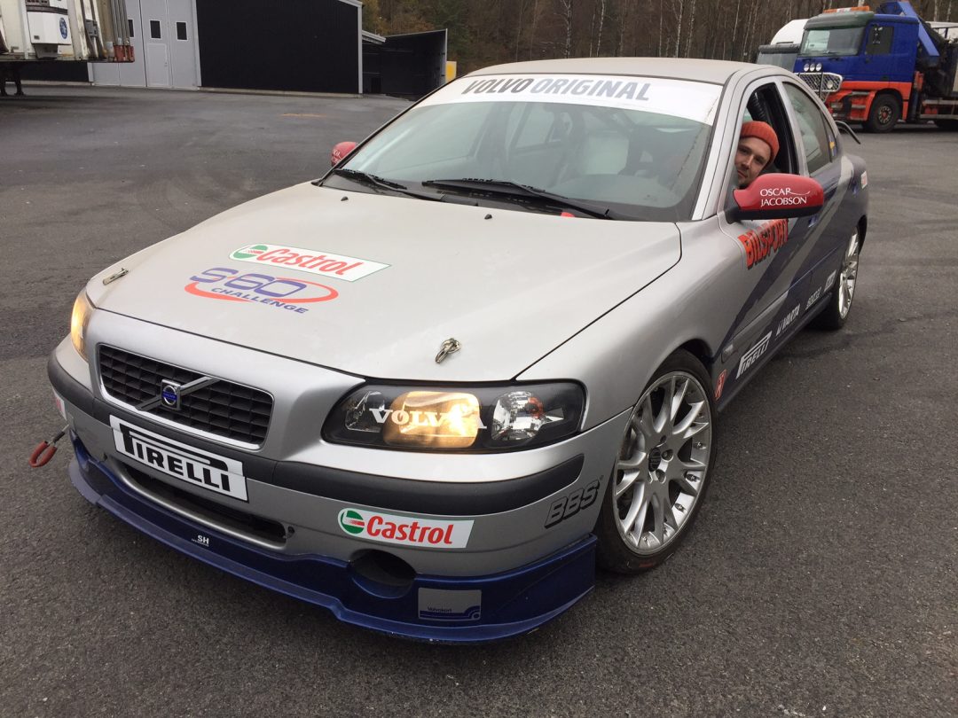 Volvo S60 Challenge, nr 25, banracingbil byggd av Volvo